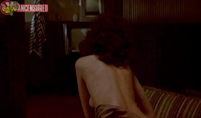 Geena Davis nudo